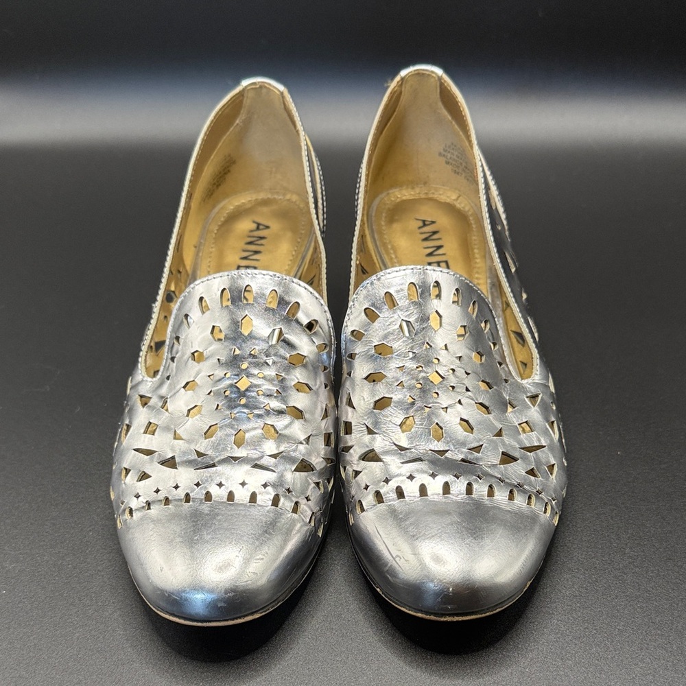 Annie Women's Metallic Silver leather Cutout Loafers SZ 7